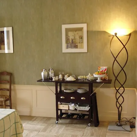 Le Bourg Bed & Breakfast *
