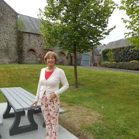 Le Bourg Bed and Breakfast Landelles-et-Coupigny